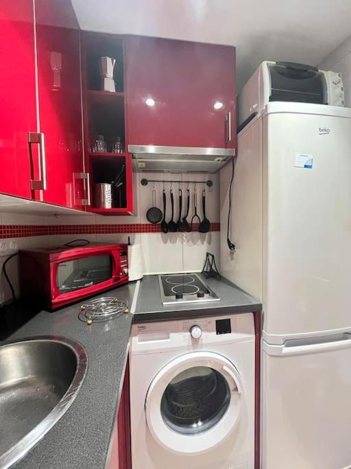 Exterior Atocha Ile Fe Apartman Madrid Kültér fotó