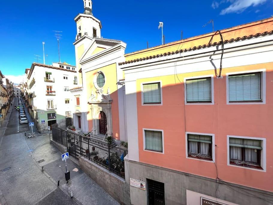 Exterior Atocha Ile Fe Apartman Madrid Kültér fotó