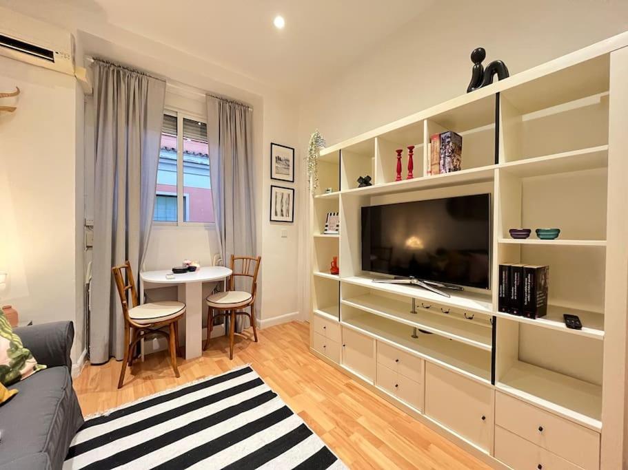Exterior Atocha Ile Fe Apartman Madrid Kültér fotó