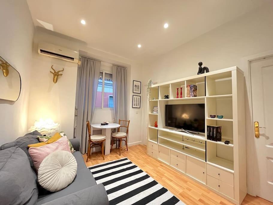 Exterior Atocha Ile Fe Apartman Madrid Kültér fotó